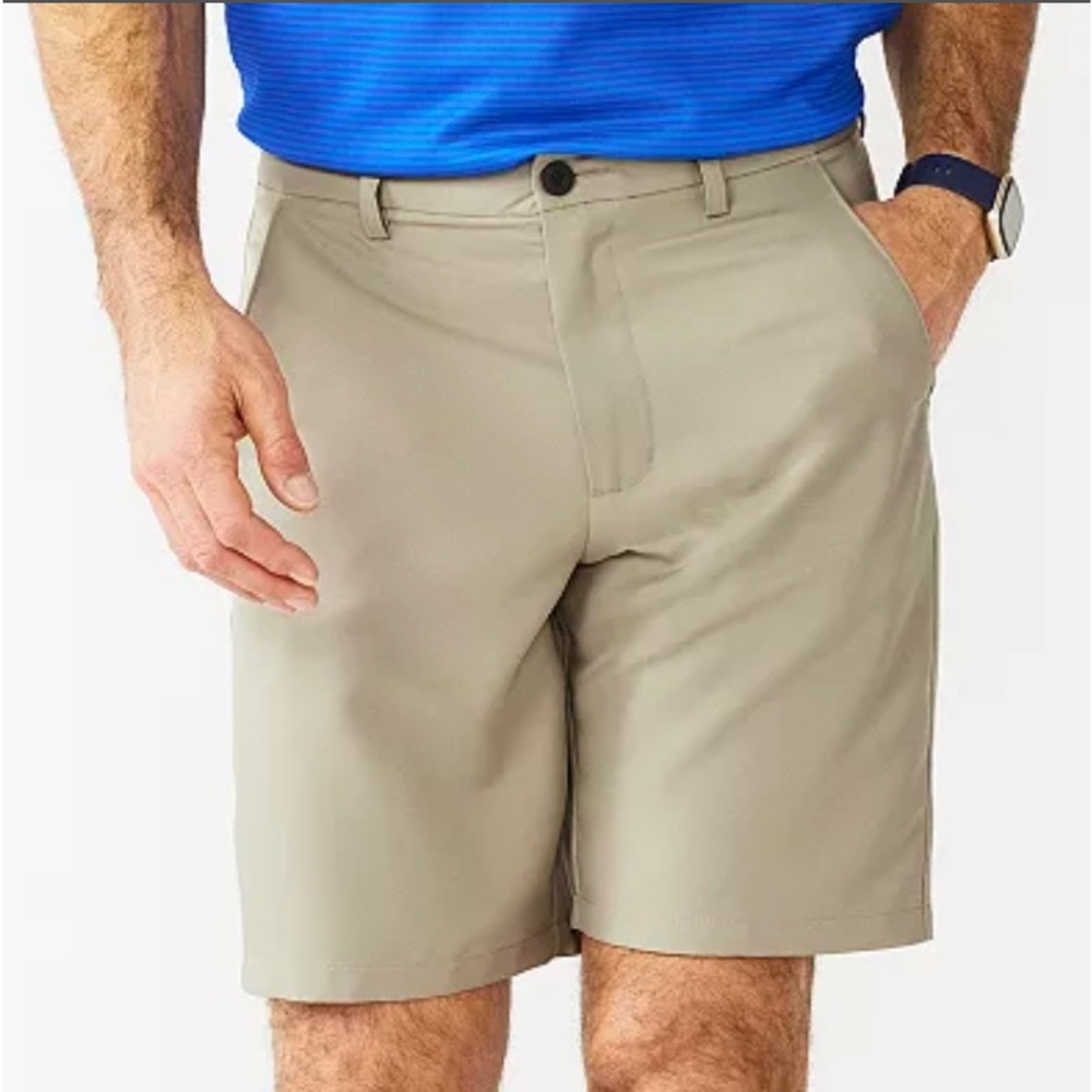 Men’s 33 Tek Gear Golf Shorts. 100% polyester. Almost new.